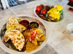 班尼迪克红菜头熏鲑鱼可乐饼-The Rug Cafe(王府中环店)