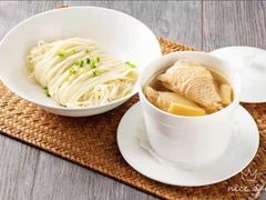 元盅鸡汤面-鼎泰丰(国贸商城店)