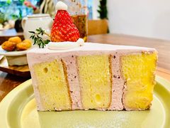 草莓糯米蛋糕-野路甜点铺(松柏路店)