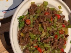 小米椒牛肉-老土灶民间菜(跃进桥店)