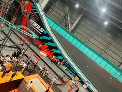 -极限PLAY运动娱乐新世界·团建派对潮玩休闲馆·室内蹦极高空游乐园