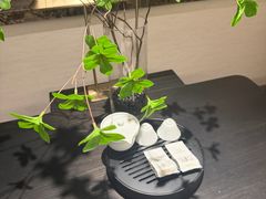 -杭州西湖湖滨银泰亚朵酒店