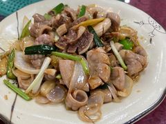 姜葱炒肠-雄仔农家菜馆·特色葱油鸡(六祖店)