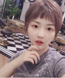 -Miracle集简美发沙龙