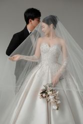 -雪中彩影婚纱摄影·微光艺术中心