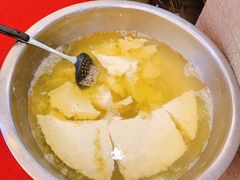 -渝君重庆火锅(嘉宾路店)