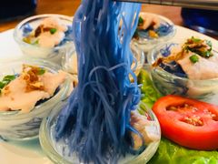 猪肉椰浆细面-蝶豆花蓝面条