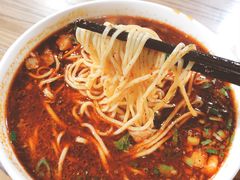 -陇上全荟兰州传统牛肉面(延吉路店)