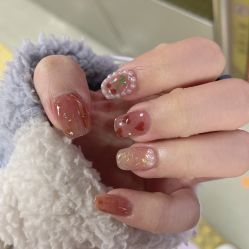 -七彩虹美甲美睫 半永久