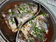 -阿瓦山寨·湘菜现炒·剁椒鱼头王(咸阳总店)