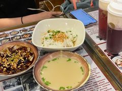 -双燕楼·手工馄饨·汤面小吃(世纪汇店)