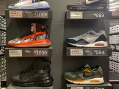 -NIKE上海青浦优选体验店