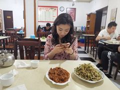 -满口香饭店