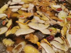 野生菌汤锅-大理董·董家小厨野生菌火锅(古城旗舰店)