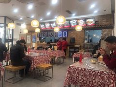 -秦香陕西食府(华贸天地店)