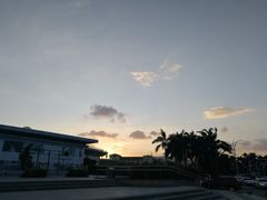 -亚龙湾中心广场