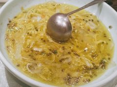 酸萝卜鱼汤-小厨娘淮扬菜(清江苏宁广场店)