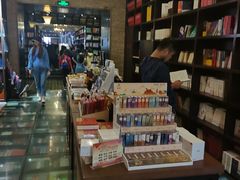 -钟书阁(松江泰晤士小镇店)