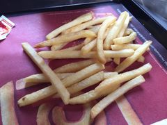 -麦当劳(新洲南路店)