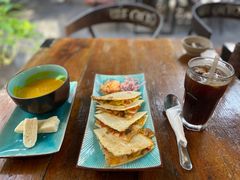 -蓝壁虎咖啡酒馆