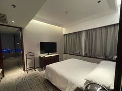 -上海龙之梦万丽酒店