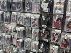 -Love Star追星馆(上海静安大悦城店)