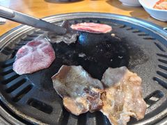 -唯成•韩国炭火烤肉 유성고기