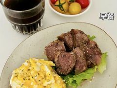 -乐刻运动健身(蓝润摩里中心店)