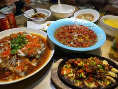 水煮牛肉-老妈私房鱼头(欧洲城店)