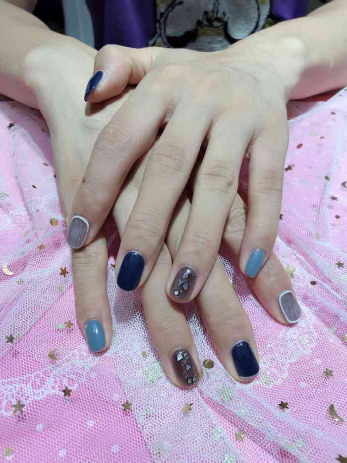 进巍美甲(光谷德国风情街店)