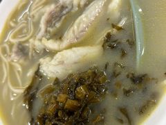 招牌黄鱼面-明呈黄鱼面馆(斜土路店)