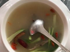 -天天向上素食餐厅(五台山店)