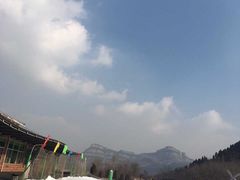 -济南卧虎山滑雪场