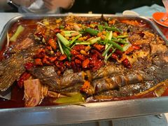 -鸣记脆皮烤鱼(岐山路店)