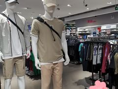 -唯品会(北京国瑞城店)