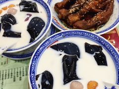 -赵记传承特色牛奶甜品(泉城广场店)
