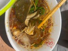 -万记麻辣烫国展总店