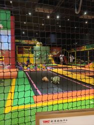 -蹦蹦跳跳(新奥购物中心店)