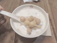 鲜奶桃胶莲子-彬媽糖水(侨鑫国际店)