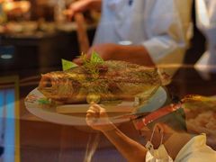 面包甜点陈列柜-鸟山鸣·日料食堂(王府井店)