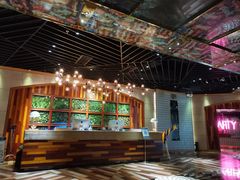 -K+全国连锁KTV(绿地缤纷天地店)