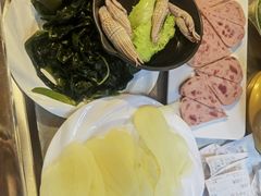 -二荆条·蜀鲜汇城市森林火锅