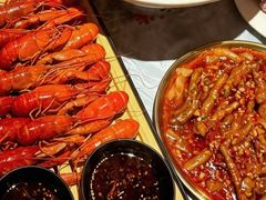 -肥肥虾庄·金牌油焖大虾(汉街SKP店)