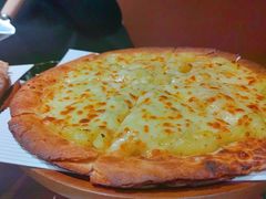 -Dragon Pizza•圆脸龙披萨·牛排餐厅