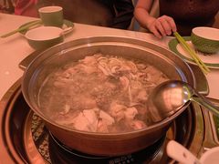 -润园四季椰子鸡火锅(卓越INTOWN店)