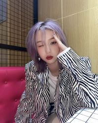 -AYO SALON