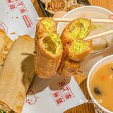 在郑州有好多家店铺!不怕找不到 再忙也不要忘记吃早餐哟