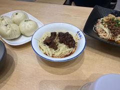 -李与白包子铺(桐梓林店)