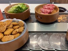 -龍歌自助小火锅(市南金茂湾店)