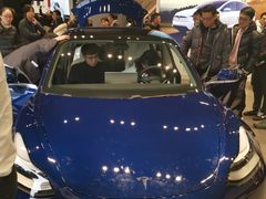 -TESLA 特斯拉(上海太古汇体验店)